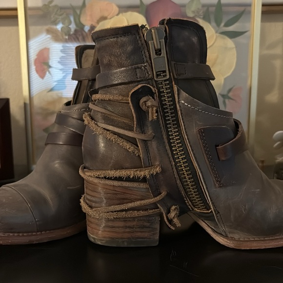 Freebird Crue booties - Picture 3 of 4